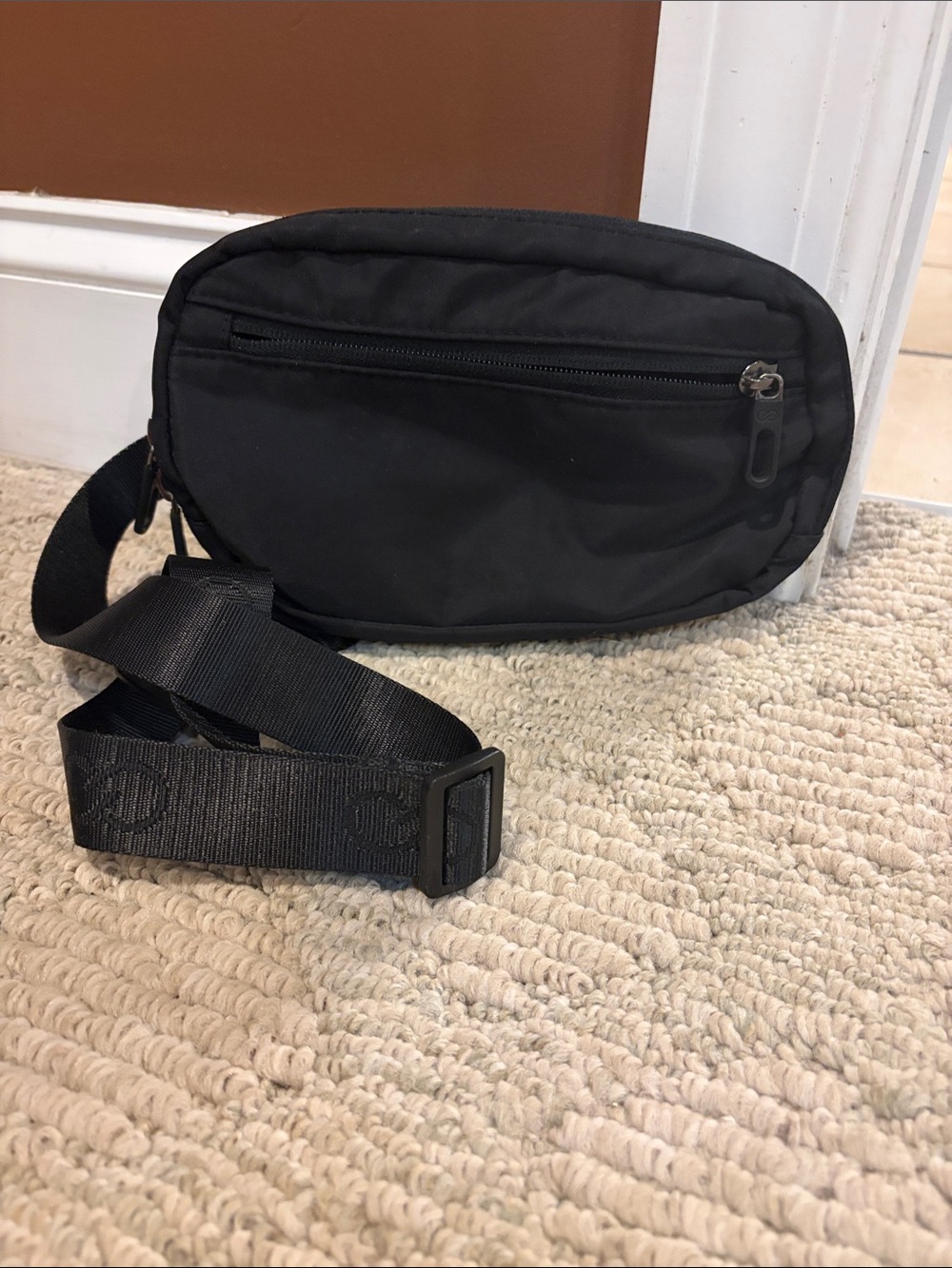 CALIA by Carrie Underwood crossbody black bag